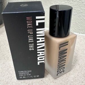 IL MAKIAGE Woke Up Like This 120